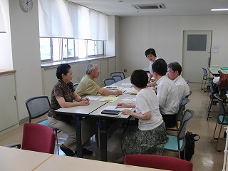 今日は認知症の人と家族の会コールセンターの当番と役員会