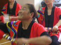 銭太鼓・100円会の皆さんがボランティアで来訪