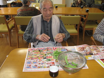 絹さやのすじ取り