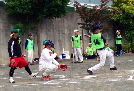 青葉台地区ソフトボール大会熱戦の末、今年は若松町3丁目が優勝!!イーラブログの大工天さんも活躍! 青葉台地区ソフトボール大会熱戦の末、今年は若松町3丁目が優勝!!イーラブログの大工天さんも活躍!