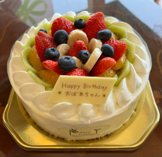 バースデーケーキ バースデーケーキ