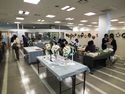 「☆秋の展示会 I Love Flower☆」(1)。