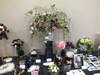 「☆秋の展示会 I Love Flower☆」(1)。