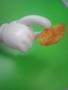 今日のおやつは、うにせん by ポテチの手