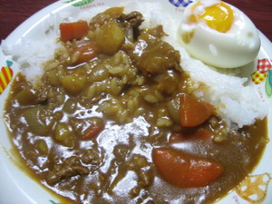 初めての食事、頂きました(#・#)