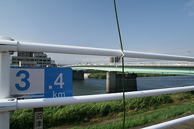 狩野川遊歩道と黒瀬橋