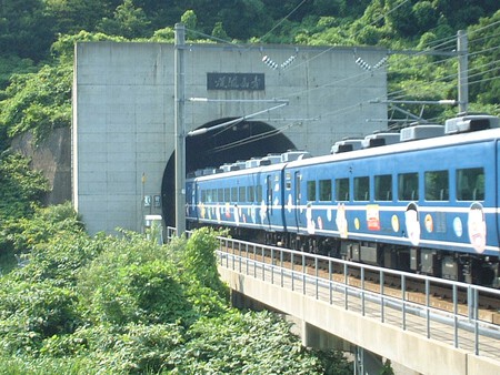 きょう(3/13)は「青函トンネル開業記念日」です。 本日は「スーパーしんや様」(中野交差点)で出店しま~す!! きょう(3/13)は「青函トンネル開業記念日」です。 本日は「スーパーしんや様」(中野交差点)で出店しま~す!!