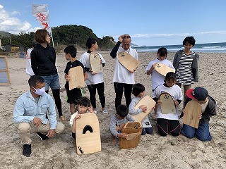 『ハンドプレーン』でボディーサーフィン at 下田ビーチクラブ 11/21(土) 『ハンドプレーン』でボディーサーフィン at 下田ビーチクラブ 11/21(土)
