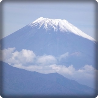 雪化粧で光る富士★ 雪化粧で光る富士★