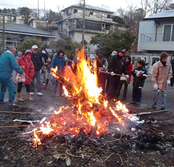 どんど焼き 2014 ★ 伊豆の国市立花区
