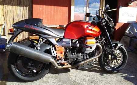 MOTO GUZZI V11 SPORT ロッソマンデーロ MOTO GUZZI V11 SPORT ロッソマンデーロ