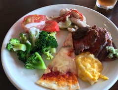 食べ放題は食べ過ぎる 食べ放題は食べ過ぎる