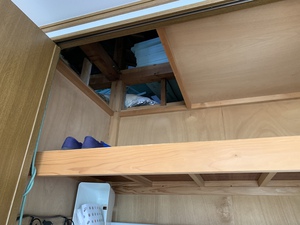 屋根裏断熱 屋根裏断熱