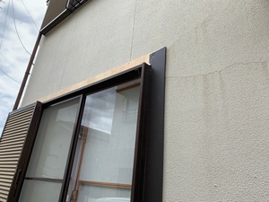 窓周り、雨漏りの原因を探りました 窓周り、雨漏りの原因を探りました