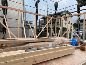 建て方の準備に火がついて 建て方の準備に火がついて