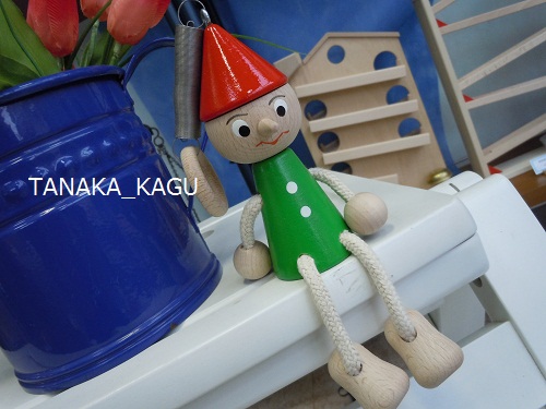 ビヨヨン小人さん。