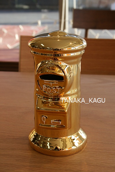 ゴールド貯金箱。