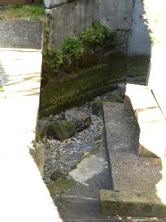 水上 足洗い場