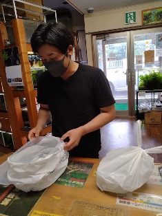 エビを持って来てくれたお客様 ノラさん エビを持って来てくれたお客様 ノラさん