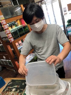 エビを持って来てくれたお客様 ノラさん エビを持って来てくれたお客様 ノラさん