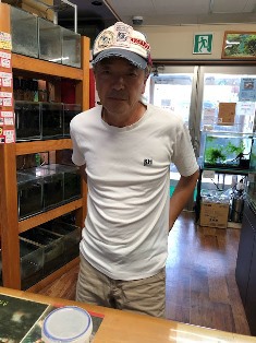 エビを持って来てくれたお客様 鈴敏シュリンプさん エビを持って来てくれたお客様 鈴敏シュリンプさん