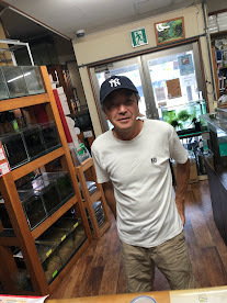 エビを持って来てくれたお客様 鈴敏シュリンプさん エビを持って来てくれたお客様 鈴敏シュリンプさん