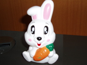 うさぎの貯金箱
