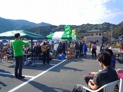 てむすびの市