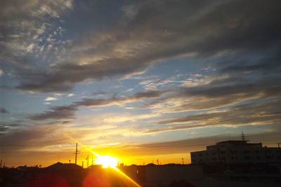 祈りたくなるような空