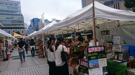 青山のファ―マ―ズマ―ケット2日目 青山のファ―マ―ズマ―ケット2日目