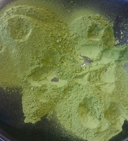 粉末のお茶を試しにいくつか作りました 粉末のお茶を試しにいくつか作りました