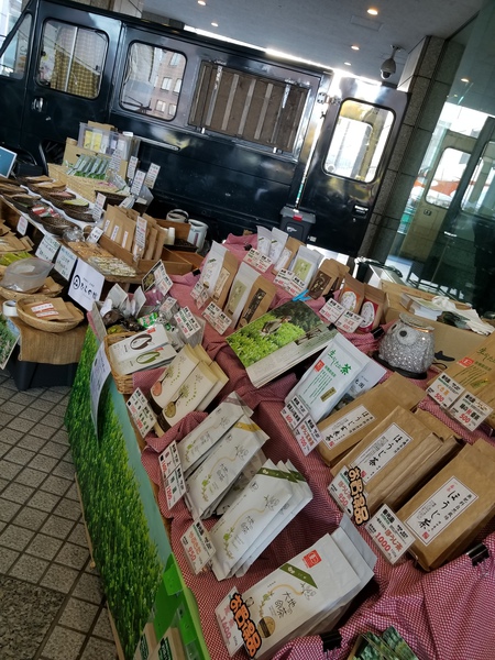 青山のファ―マ―ズマ―ケットにて試飲販売中です。 青山のファ―マ―ズマ―ケットにて試飲販売中です。