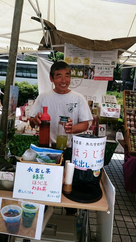 青山のファ―マ―ズマ―ケットにて試飲販売中。 青山のファ―マ―ズマ―ケットにて試飲販売中。