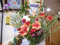 訪問看護時、ご家族様からお花を頂き玄関に生ける