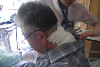 頚椎後縦靭帯骨化症の手術を受ける