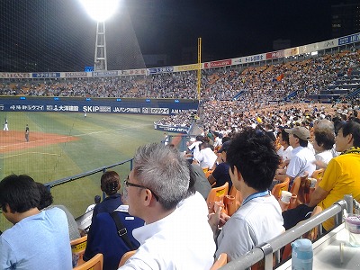 横浜スタジアム