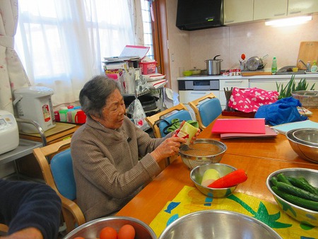 午後からは餅つき・からみ餅、ずんだ餅、きな粉餅作り