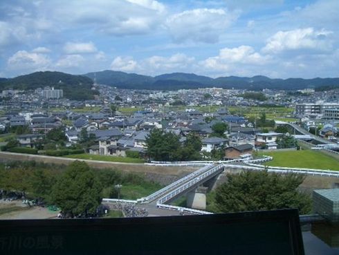 ピロティからの景色