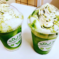 福岡の八女抹茶を贅沢に使った抹茶クリームラテは通年通して人気あります 2021/10/10 07:05:20