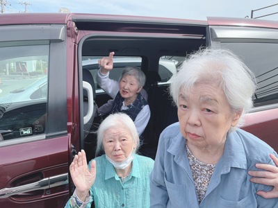 お泊り可能デイサービス　だんらんの家沼津／海を見に行こう！