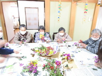 能ある鷹は爪を隠す