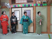 優雅に舞う