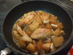手羽先と大根の照り煮