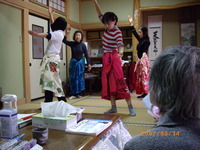 今日はフラダンス教室