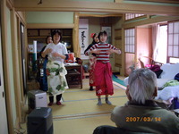 今日はフラダンス教室