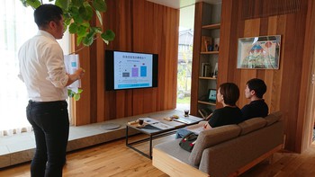 「真物」の家づくり勉強会の様子