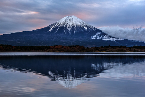 田貫湖からの今朝の富士山