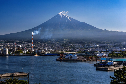 港からの久々の綺麗な富士山