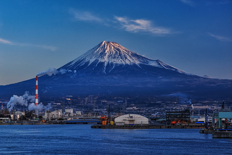 ほんのり薄雲の流れ
