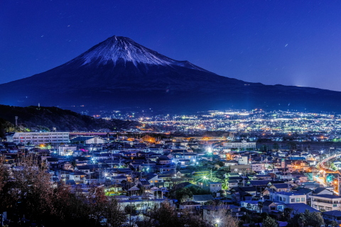 富士川高台からの夜景と富士山